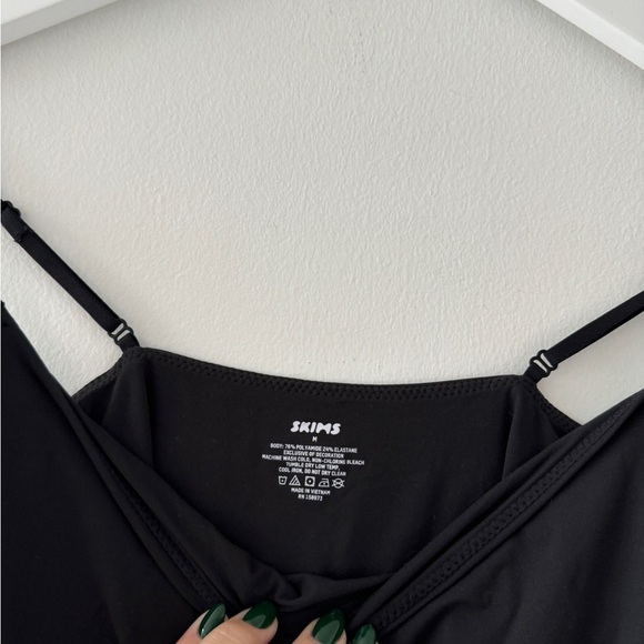 SKIMS Black Cami Bodysuit M - Picture 8 of 8